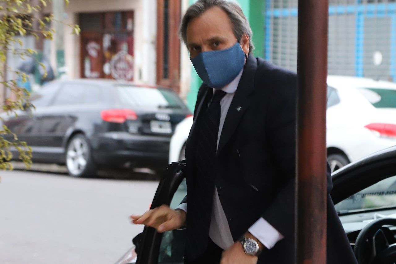 La Cámara Federal de La Plata resolvió que las investigaciones sobre el espionaje ilegal del macrismo que tramitan en Lomas de Zamora deberán seguir en manos del juez Juan Pablo Augé. 