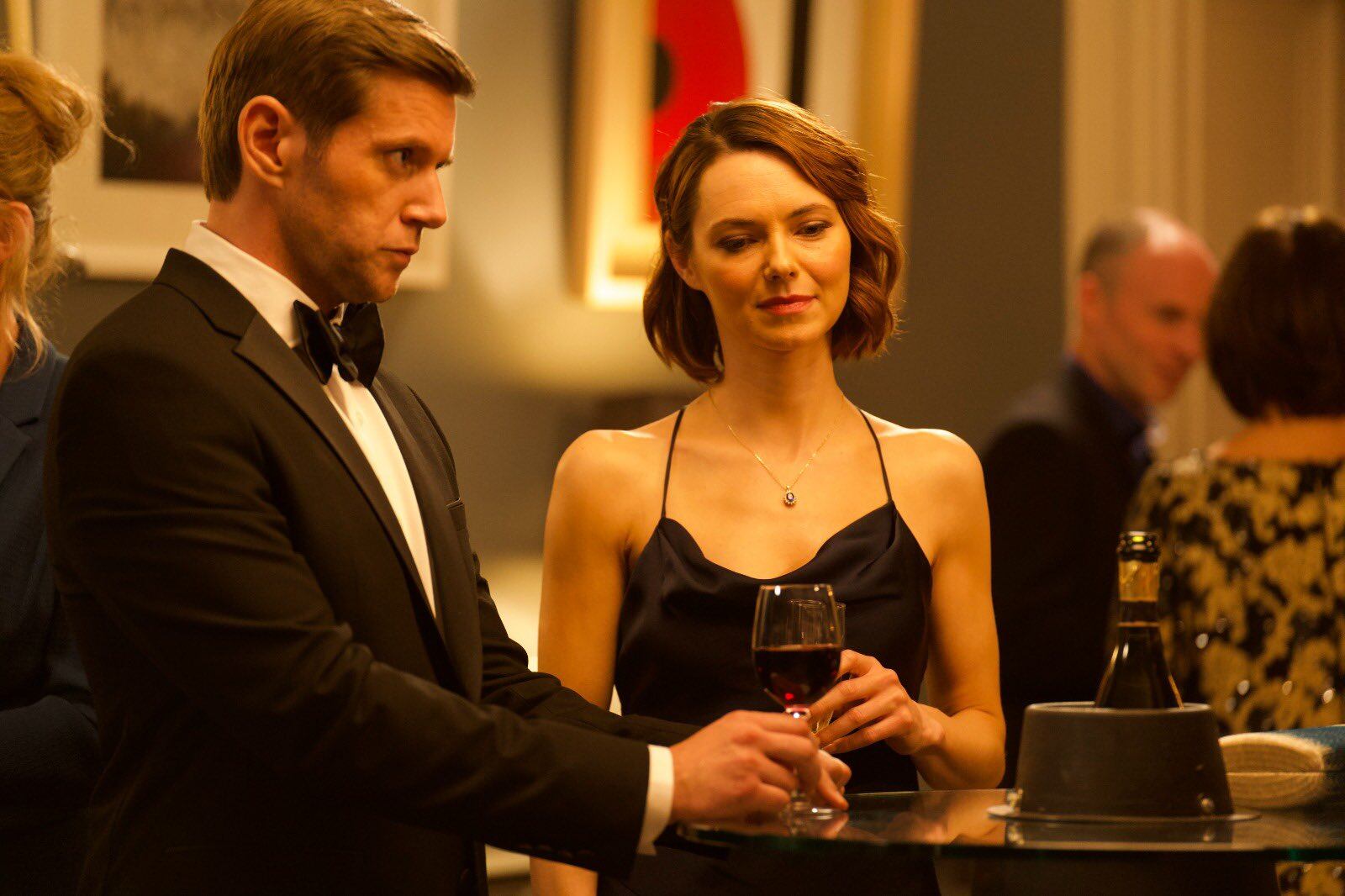 Príncipe y doncella modernos.