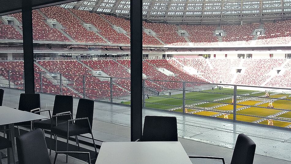 La construcción de las gradas permite observar todo el campo de juego desde cualquiera de sus 81 mil butacas.