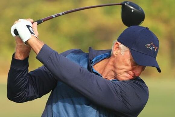 Norman sigue jugando torneos de veteranos y exhibiciones.