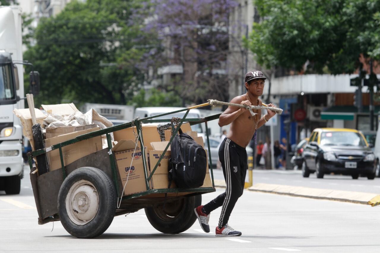 La canasta de indigencia se encareció más que la de pobreza.