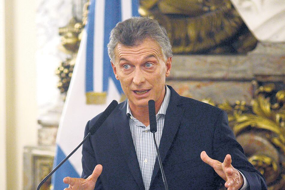 El presidente Mauricio Macri viene perdiendo adherentes en forma progresiva.