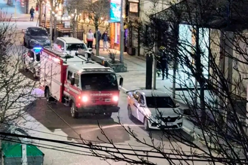 La entrada del hotel en el que murió el adolescente. 