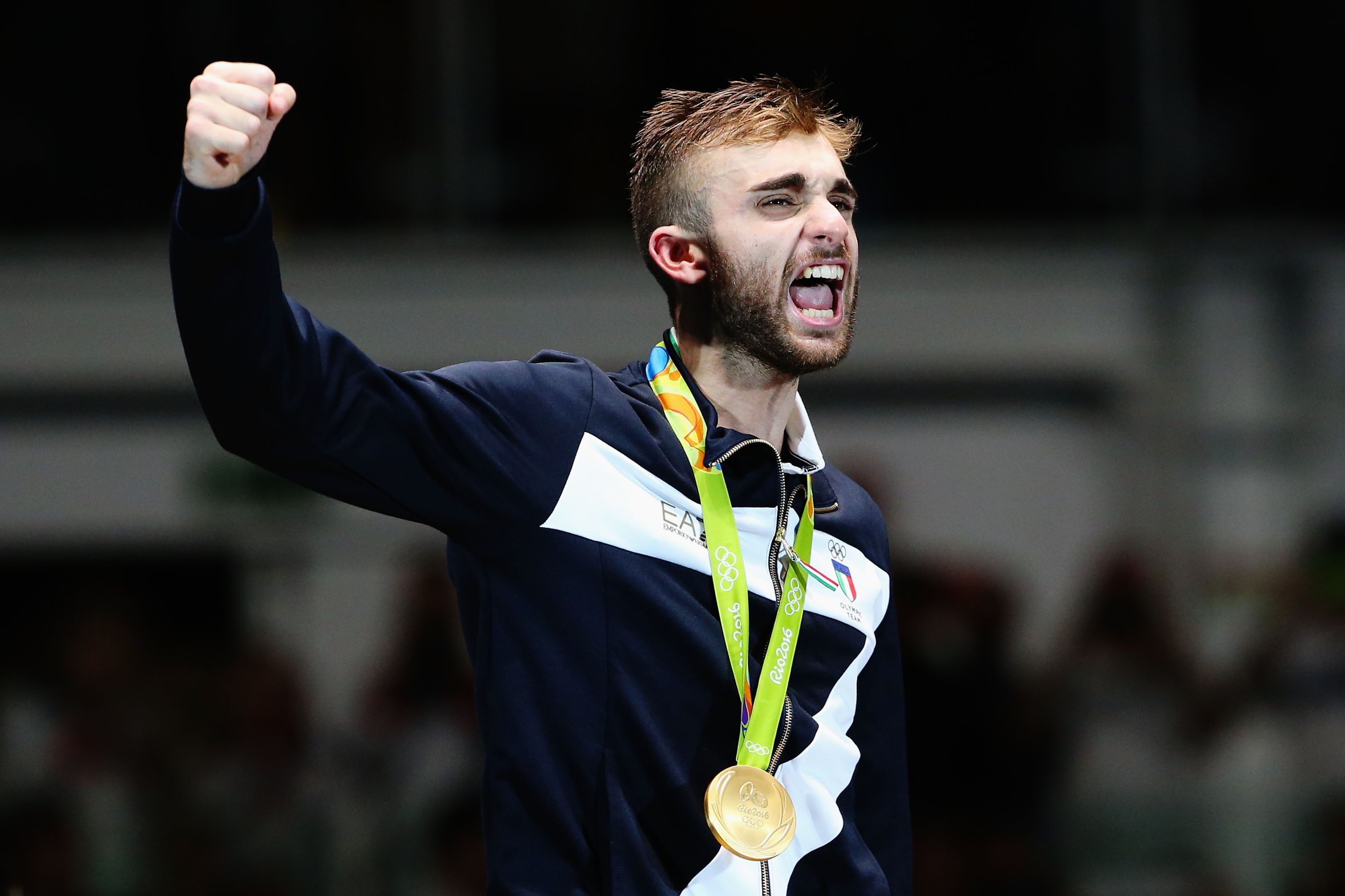 El italiano Danielle Garozzo festeja la obtención de su medalla dorada.