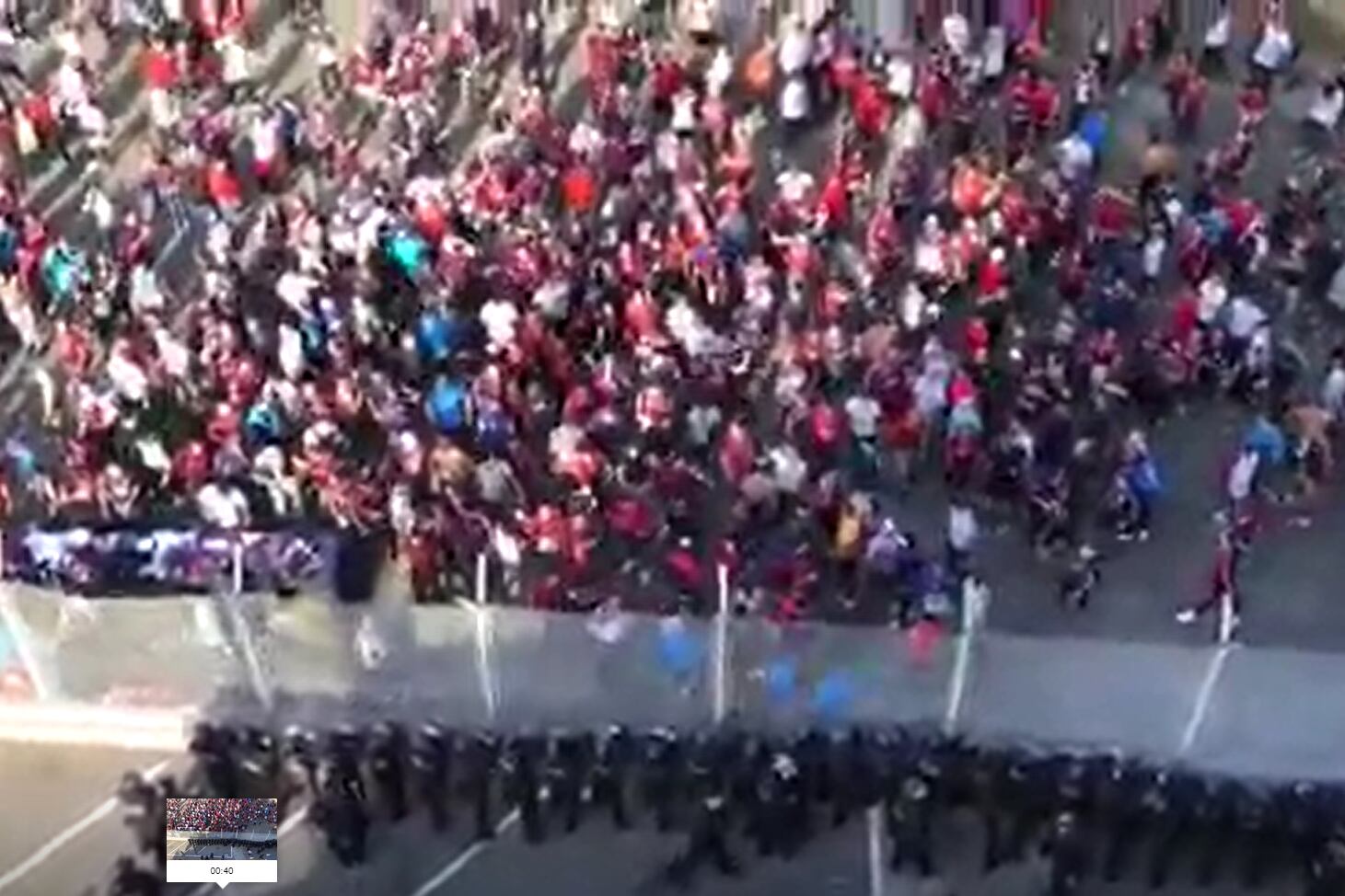 A la salida de la cancha de San Lorenzo los insultos se transformaron en incidentes.