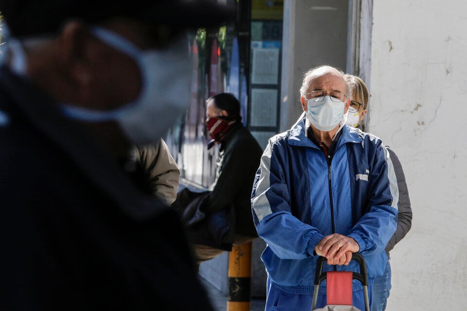 Prepagas: cuánto cuesta el plan más económico para jubilados.