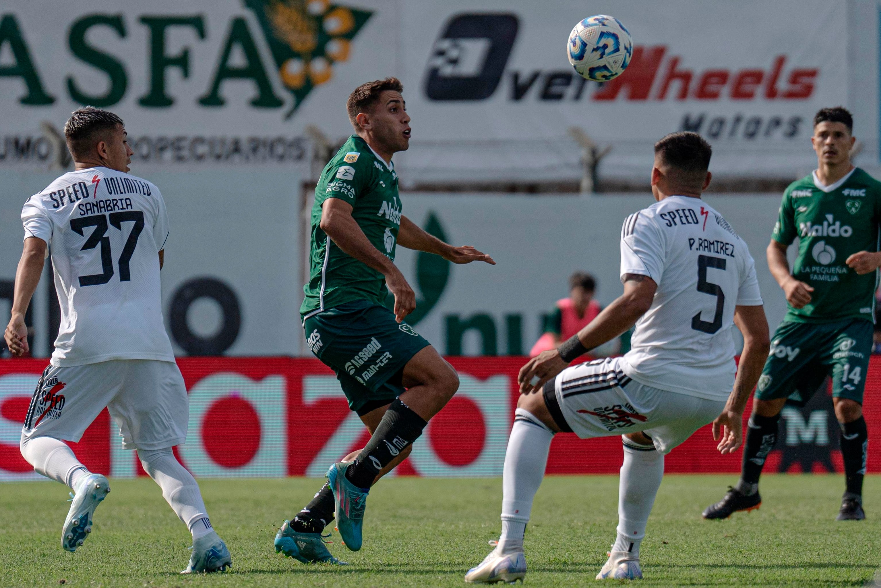 El Verde sonrió por primera vez en el certamen