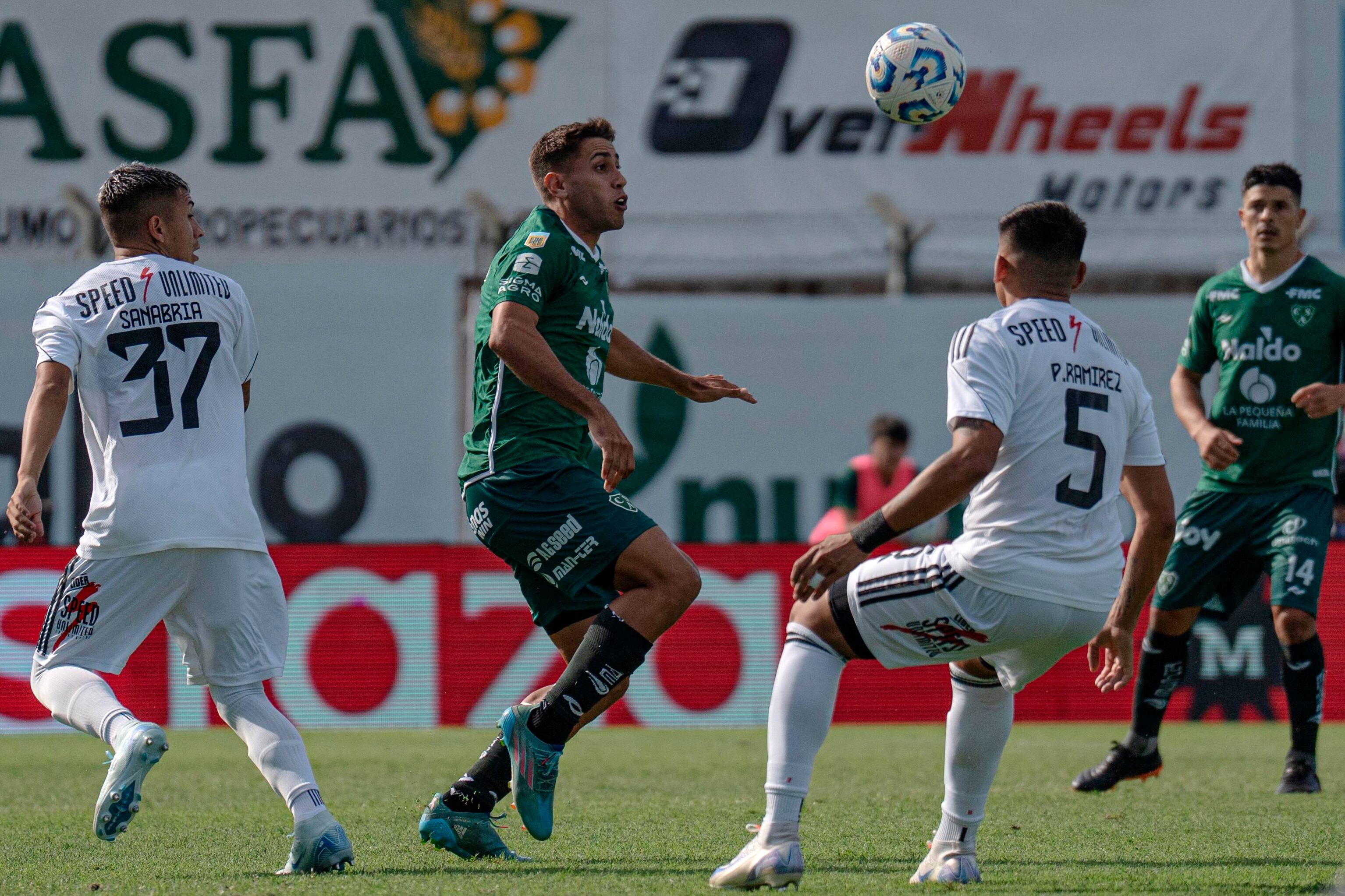 El Verde sonrió por primera vez en el certamen