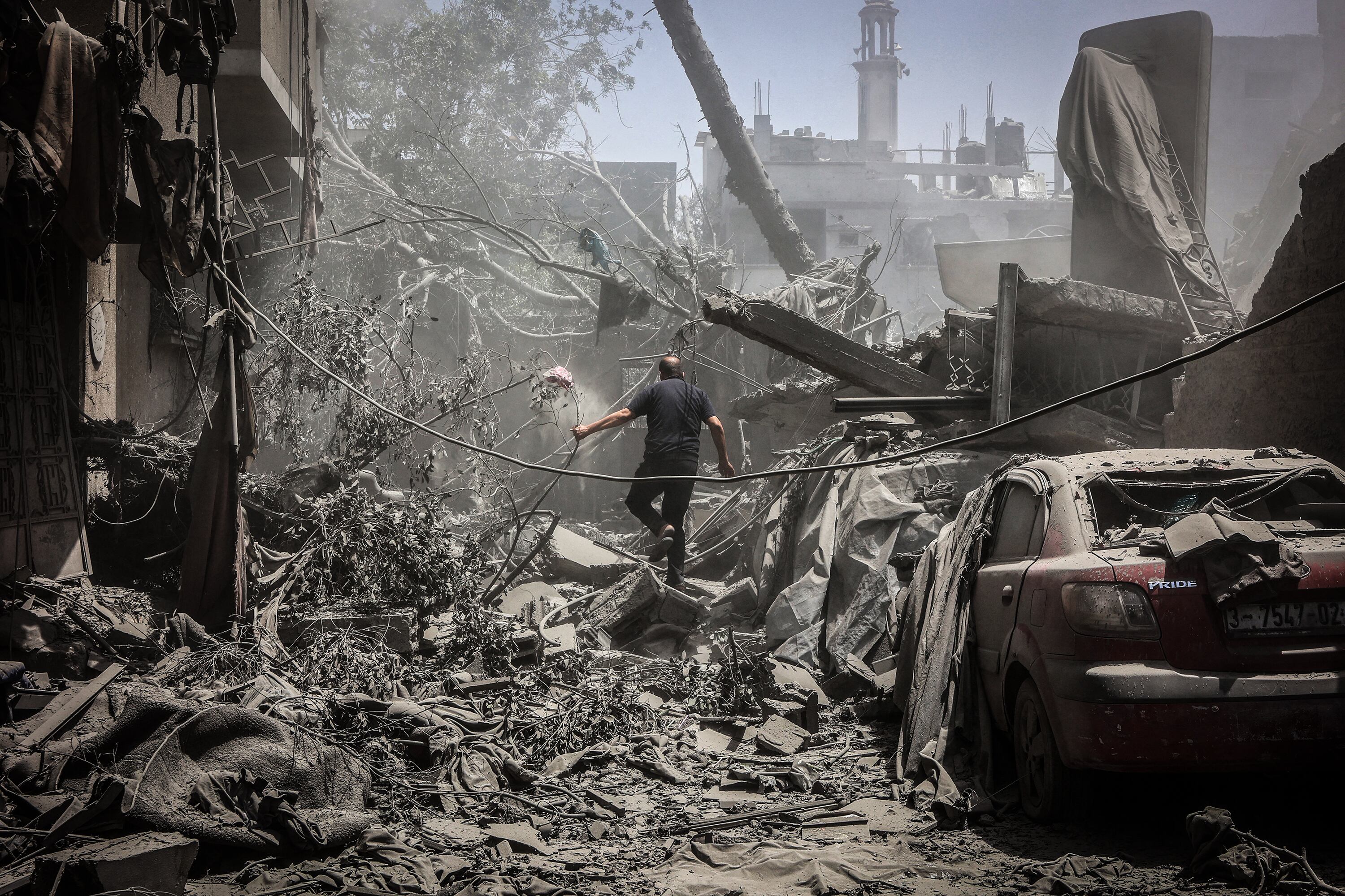 Bombardeo israelí en Ciudad de Gaza.