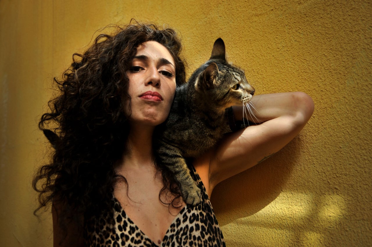 Todos los textos de 'Verso' son esquirlas que no entraron en las canciones."