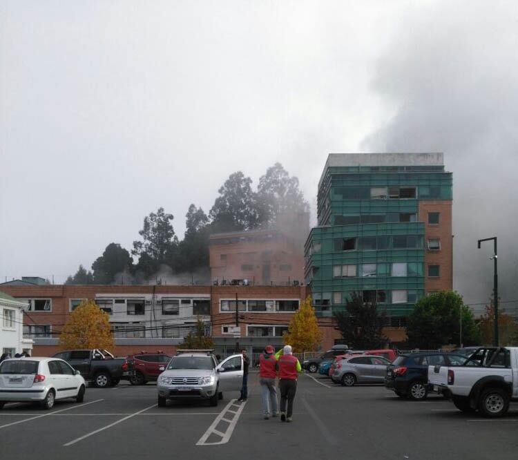 El sanatorio después de la explosión.