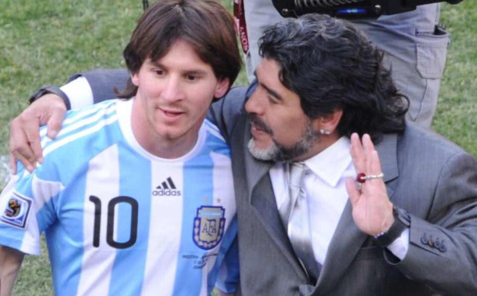 Messi y Maradona, juntos en la Selección Argentina.