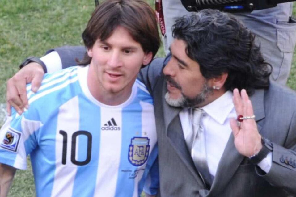 Messi y Maradona, juntos en la Selección Argentina.