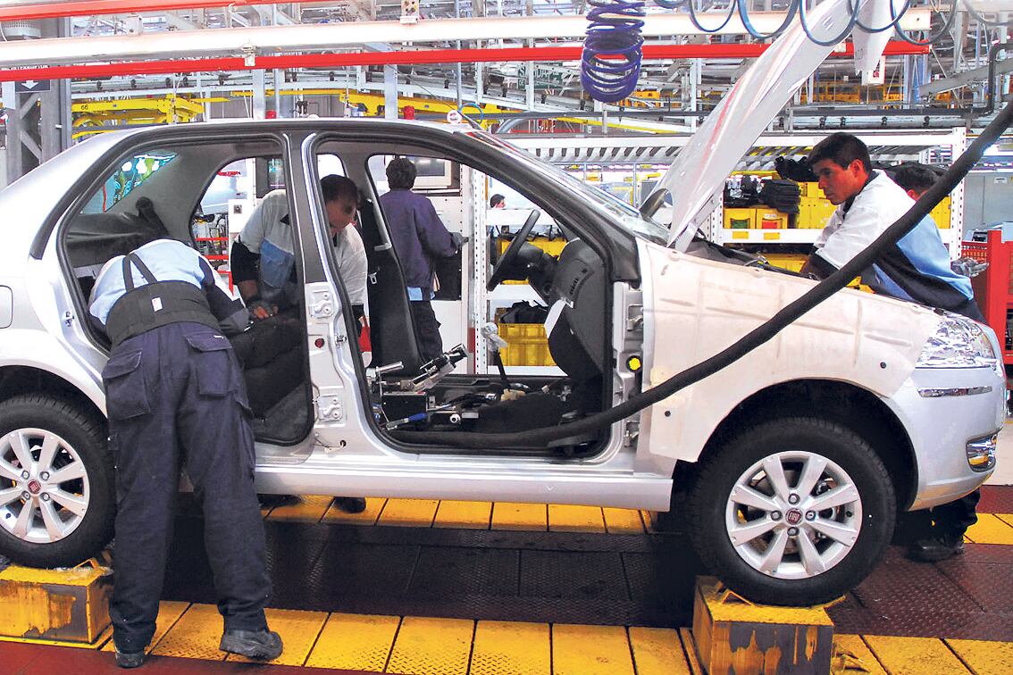 La industria cerró el tercer trimestre 6,9 por ciento abajo con relación al año pasado.