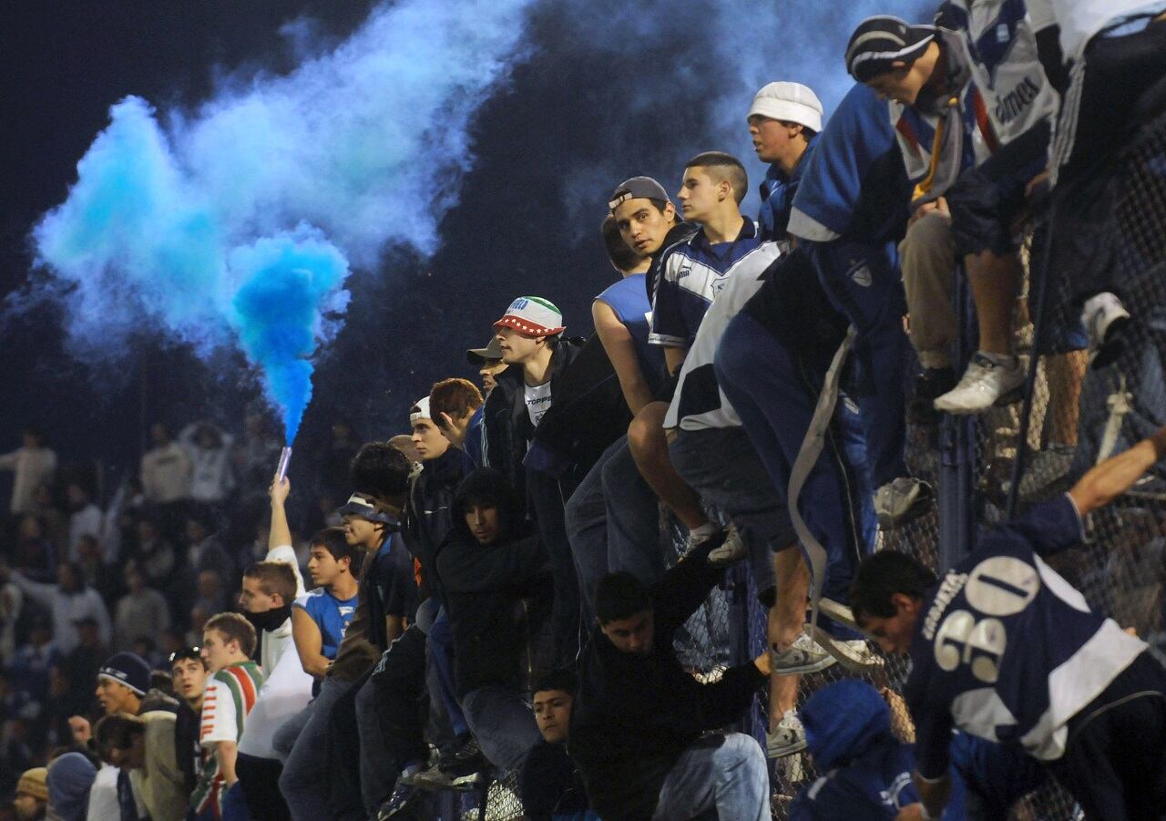 Vélez está a dos puntos del descenso