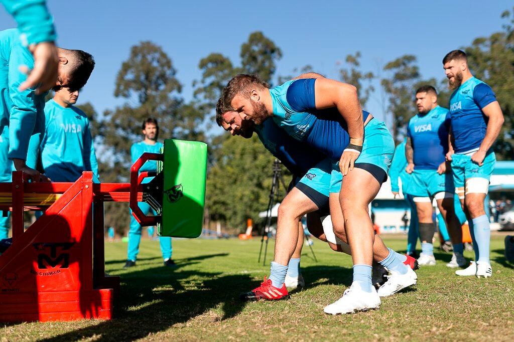 Los Pumas se entrenan a la espera del partido frente a Escocia.