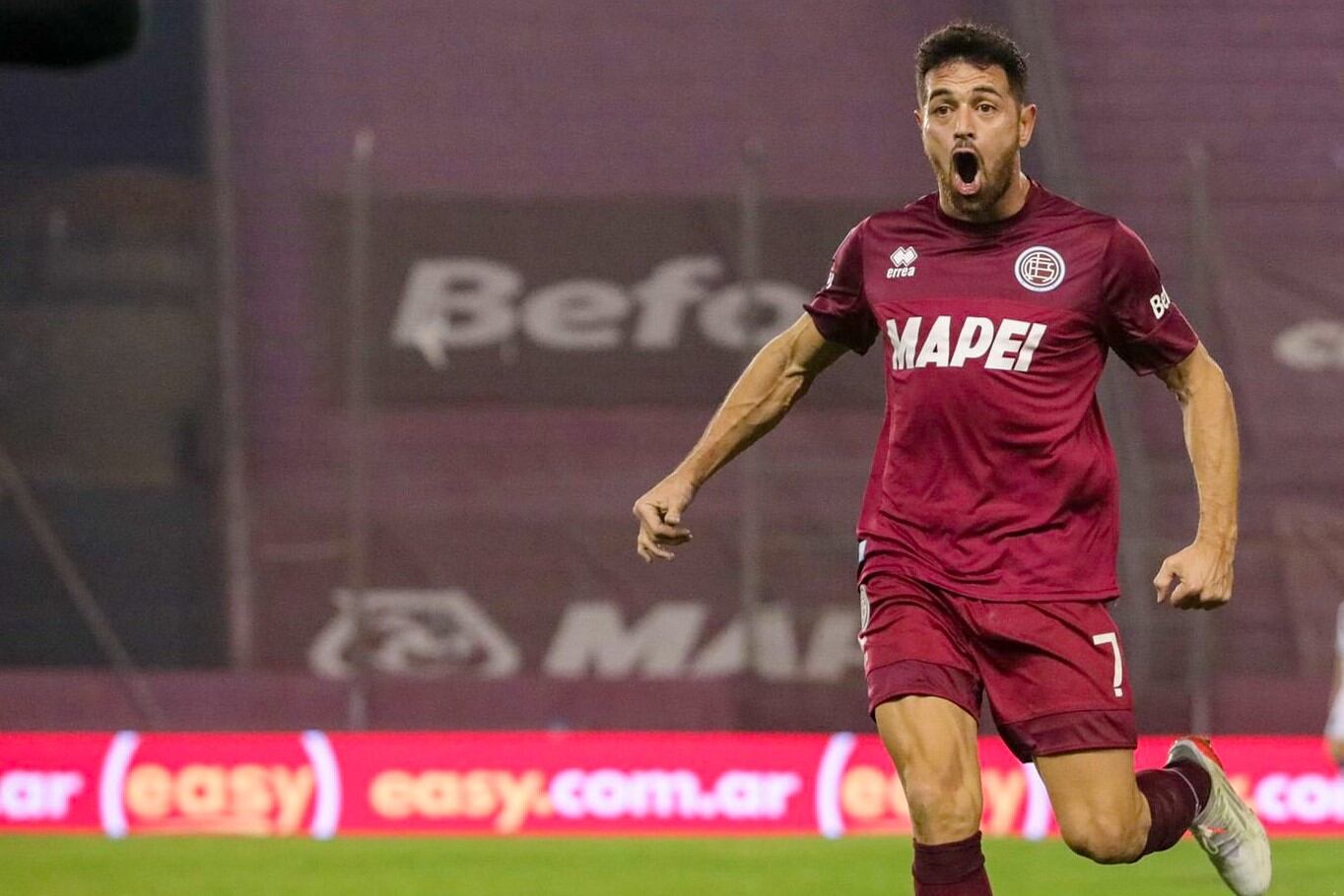 Lautaro Acosta denunciado por violencia de género