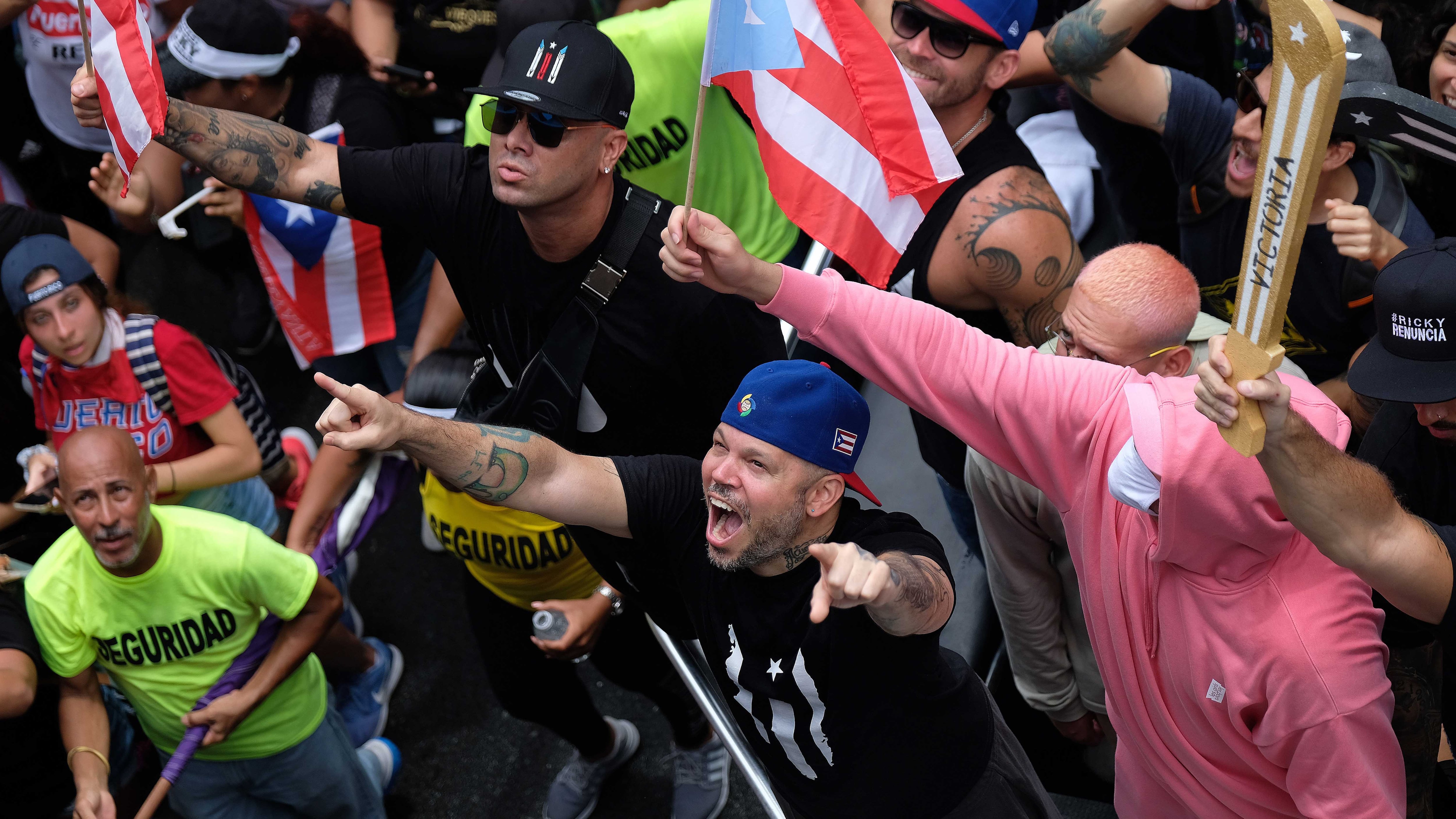 Residente y Bad Bunny participaron de las protestas en Puerto Rico.
