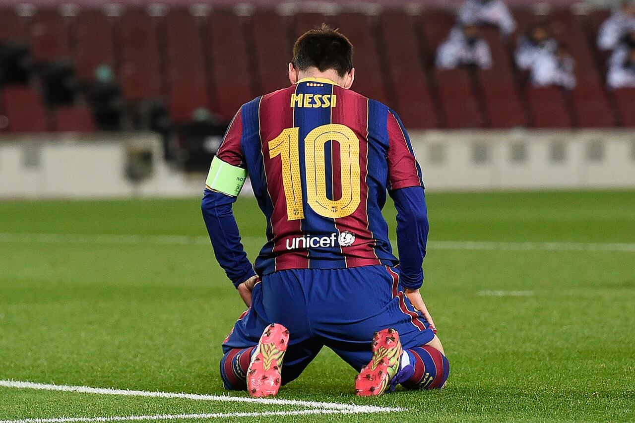 El contrato de Messi sigue generando polémica en Barcelona.
