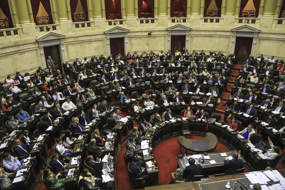 El Gobierno intentará tratar la modificación del impuesto a las ganancias en ese período para que sólo paguen el tributo quienes perciban salarios brutos de más de 150 mil pesos. 