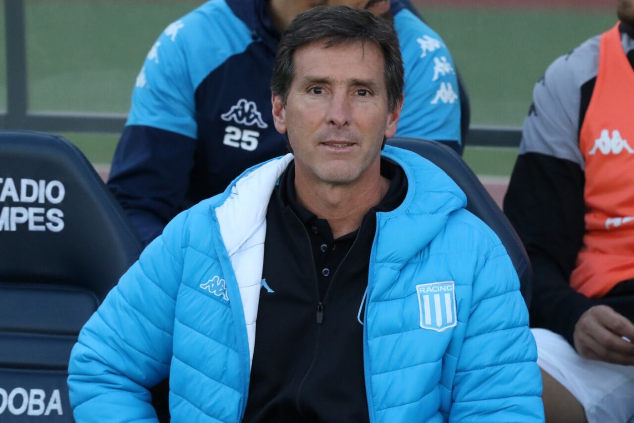 Tras la caída ante Talleres en Córdoba, el DT Ubeda busca enderezar a Racing