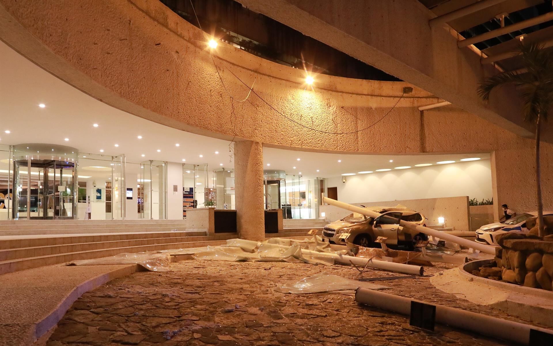 Los destrozos que provocó el sismo en un hotel de Acapulco, la ciudad donde tuvo epicentro el temblor que sacudió a México.