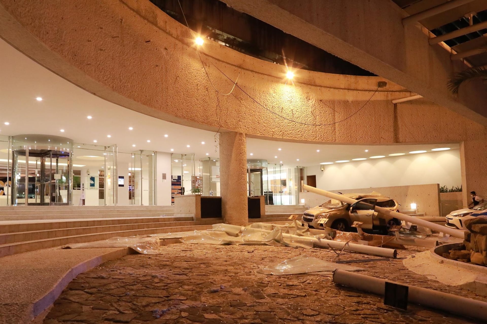 Los destrozos que provocó el sismo en un hotel de Acapulco, la ciudad donde tuvo epicentro el temblor que sacudió a México.