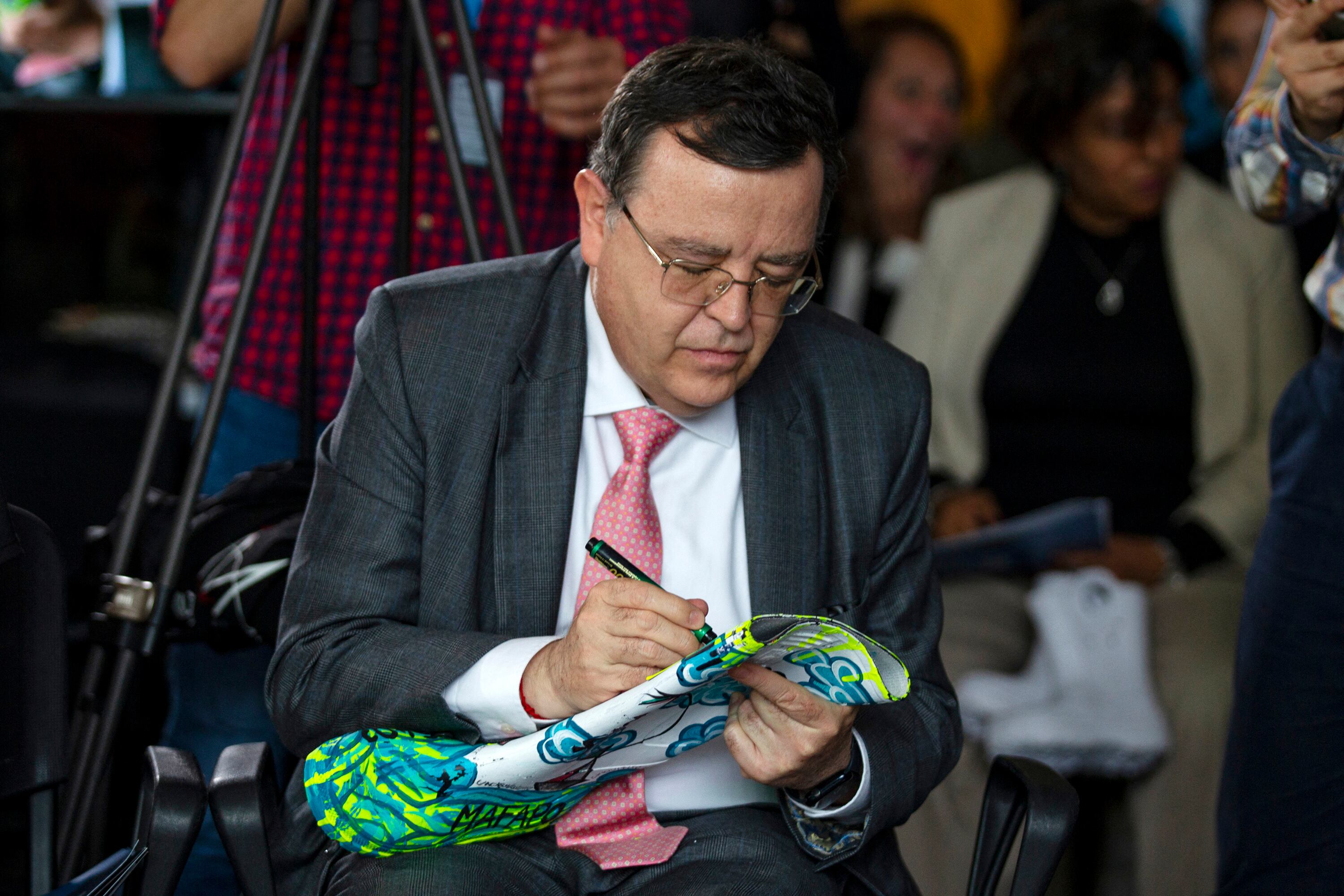 Alejandro Ramelli, presidente de la JEP, pidió que "nunca más se repita esta tragedia"