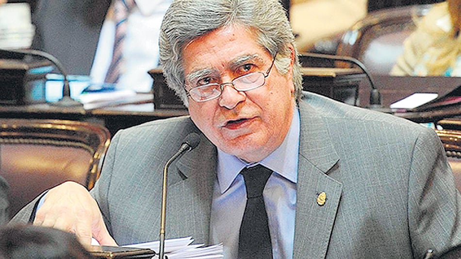 Marcelo Fuentes acumula una larga trayectoria en el Senado y buena relación con el resto de la oposición.