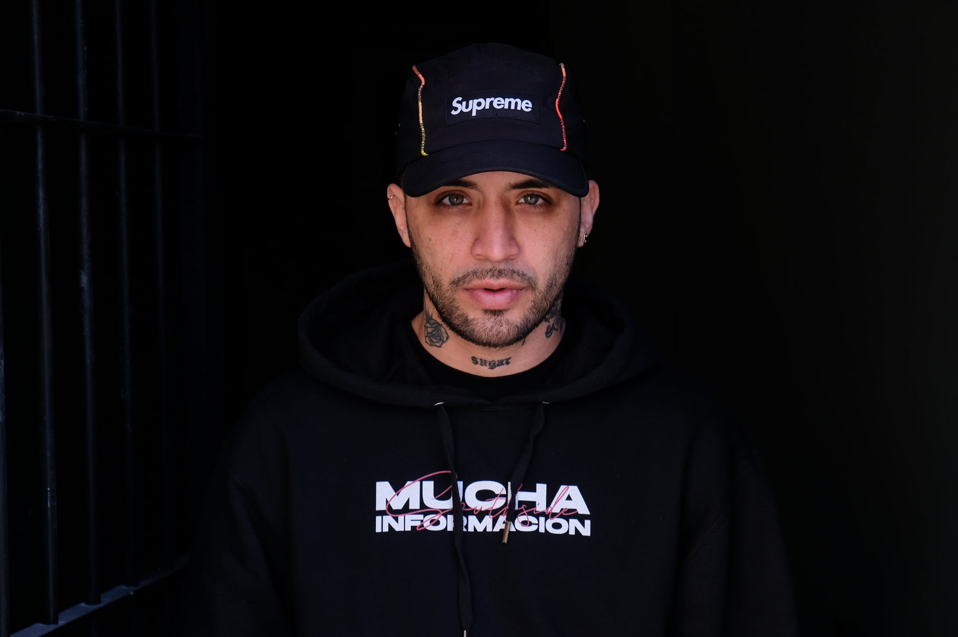 Mike curtió el trap desde el comienzo de la movida, estuvo en el "Tumbando el club" original y grabó junto a los mejores