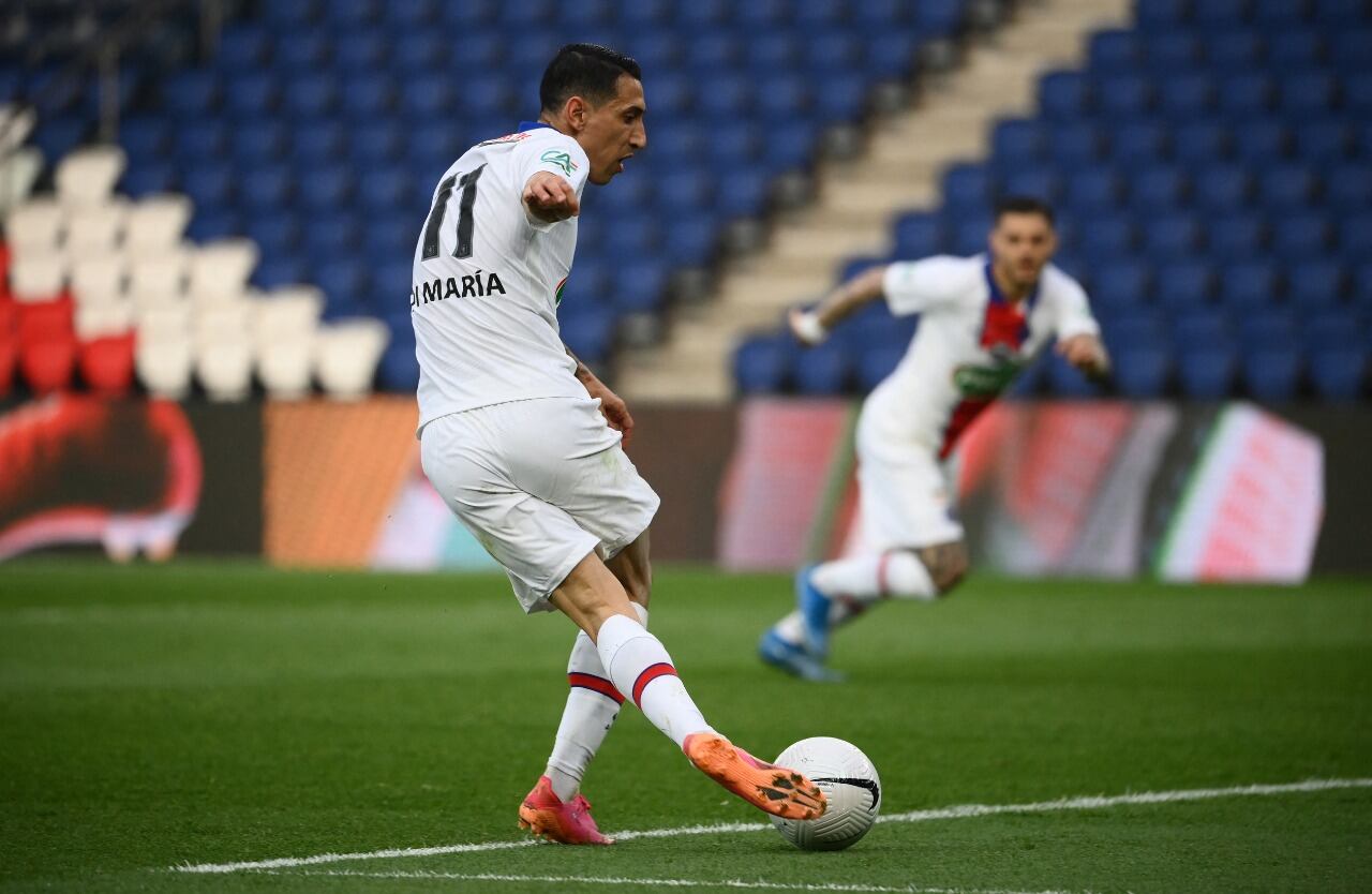 El preciso momento de la rabona de Di María para asistir a Icardi.