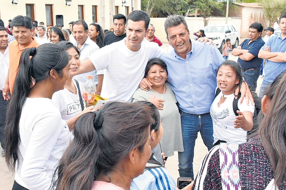 Juan Manuel Urtubey y Sergio Massa estuvieron juntos en Salta.
