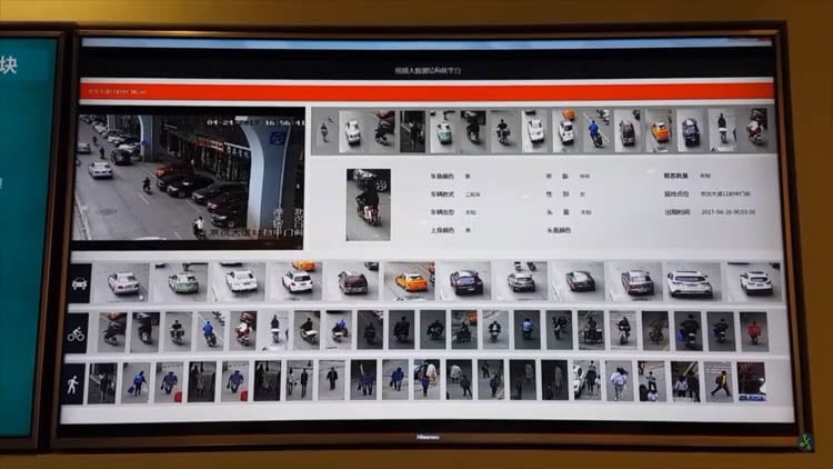 Así monitorean los autos en China, en busca de sospechosos o infractores.