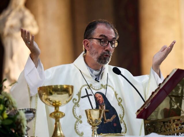 Monseñor Gustavo Carrara ofreció sus "sinceras disculpas" por la situación.