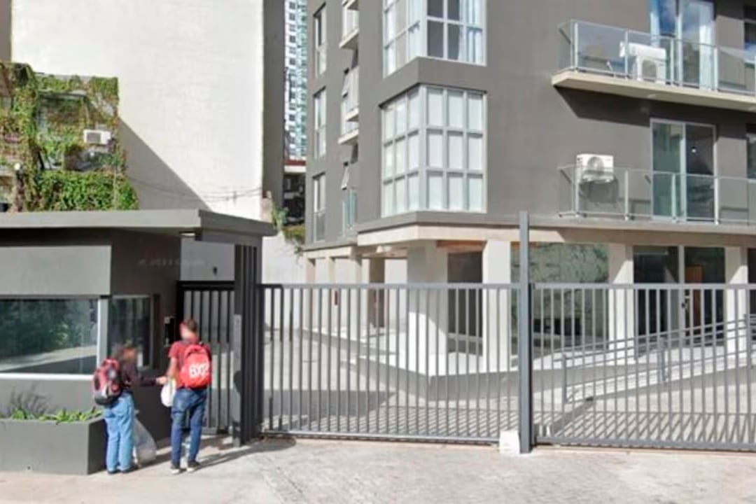 El edificio "Pietro Las Cañitas" de Emilio Ravignani 2555.