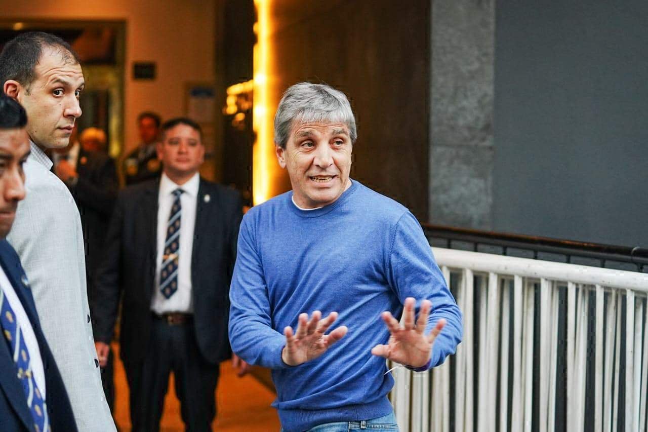 Luis Caputo-26/10/2025