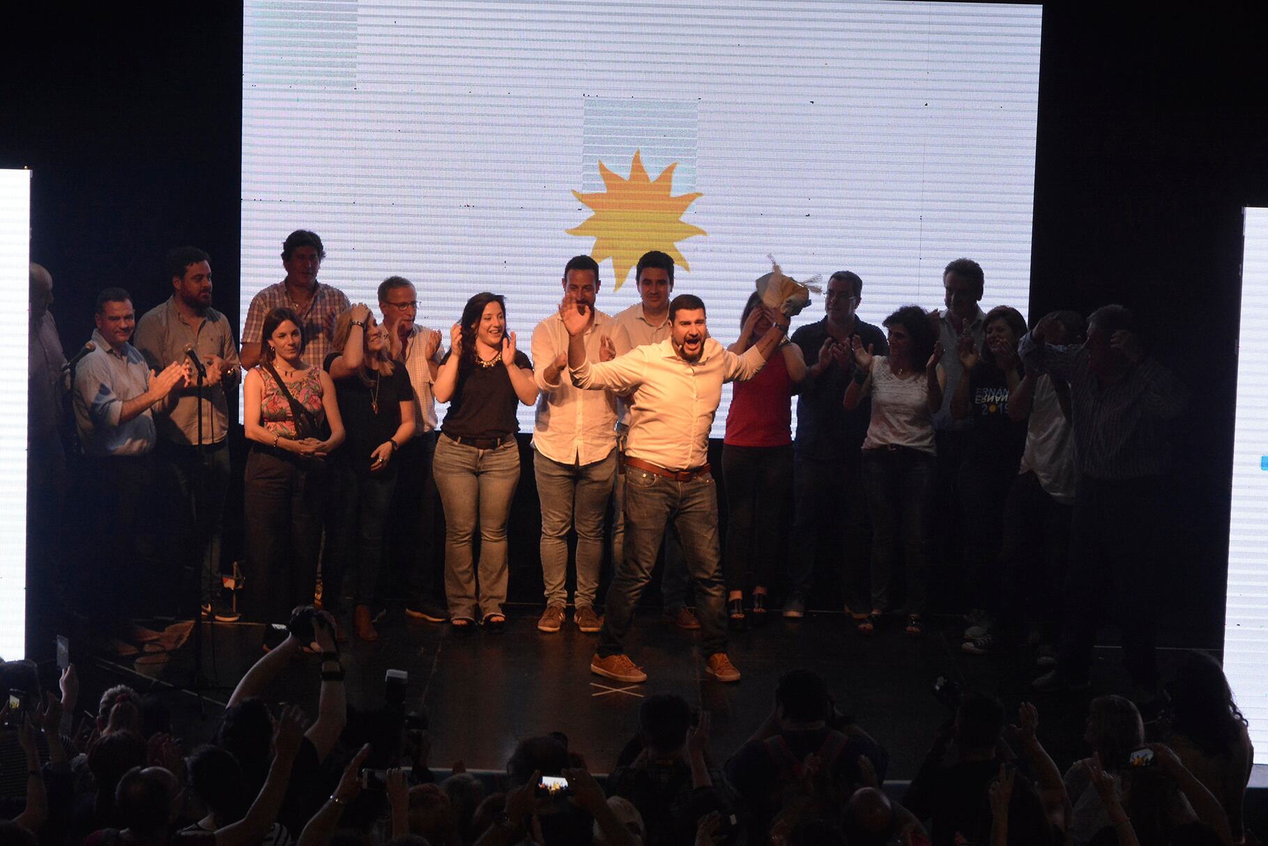 El peronismo rosarino se congregó en el local del Complejo Atlas.