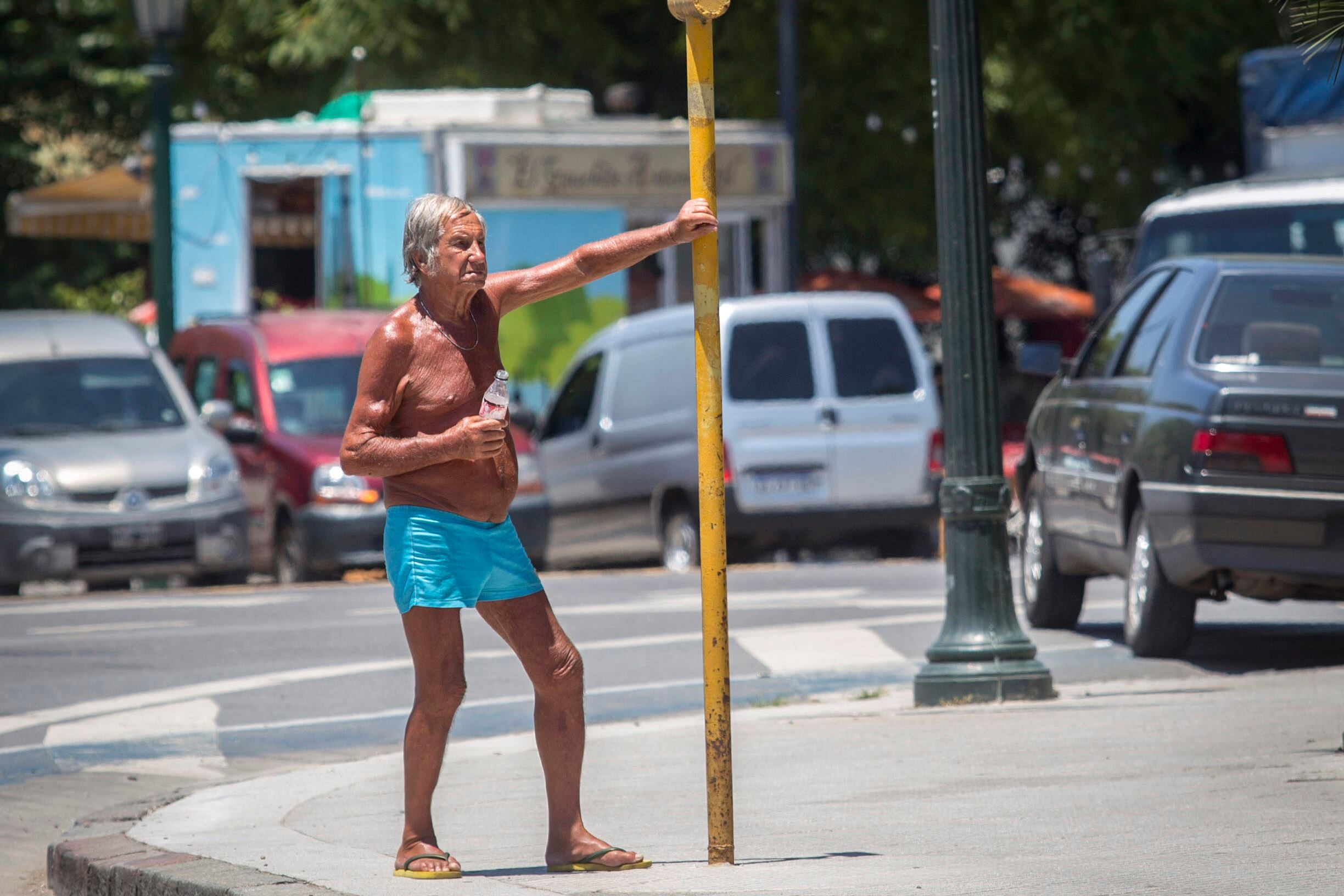 La ola de calor llegó a Buenos Aires y el centro del país.