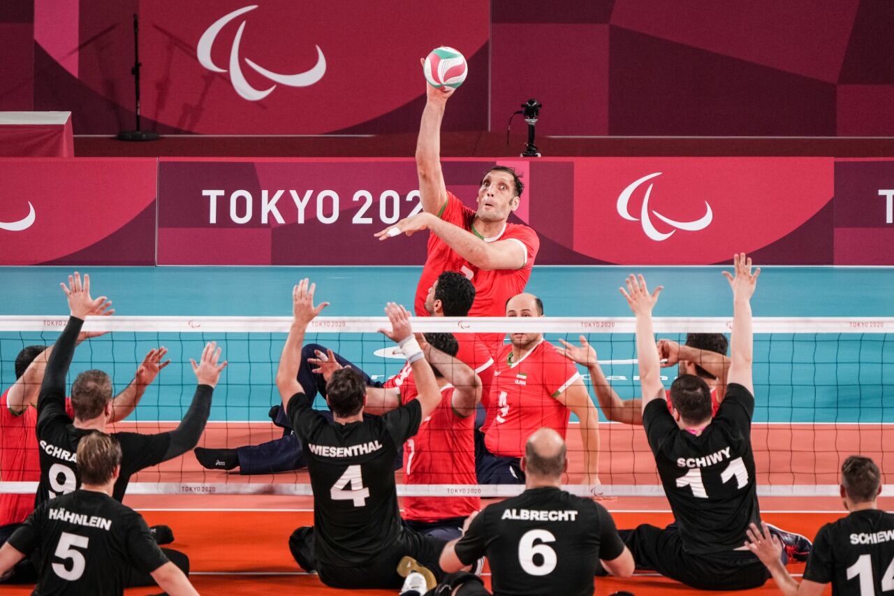 El iraní Mehrzad en acción. Lleva 39 puntos en tres partidos