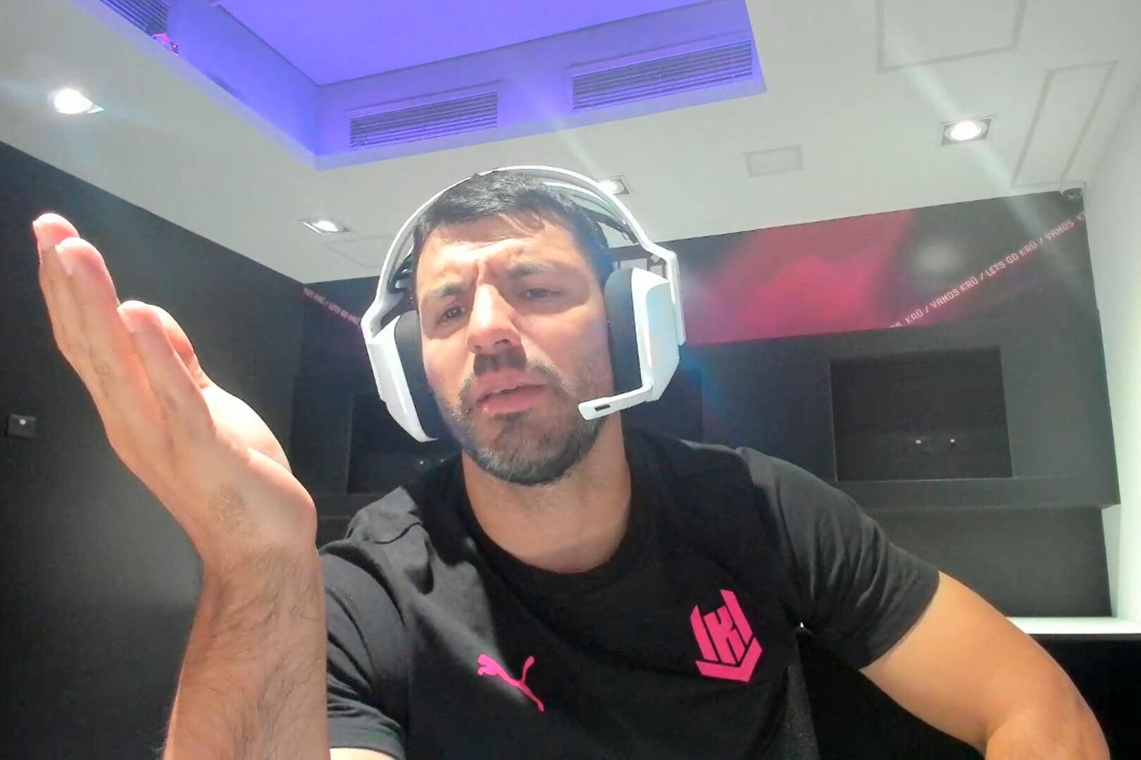 El Kun respondió a través de su canal de Twitch