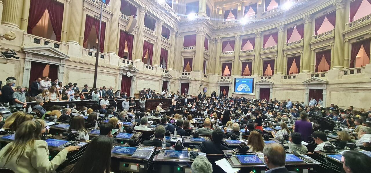 Una sesión asombrosa en el Congreso tras el rechazo del Presupuesto.