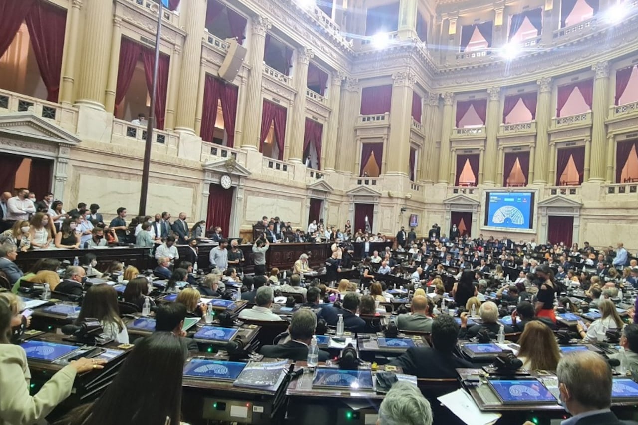 Una sesión asombrosa en el Congreso tras el rechazo del Presupuesto.