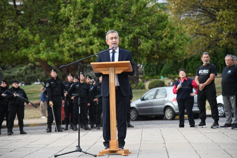 Javkin llamó a "desterrar toda violencia porque Rosario va a alcanzar la paz".