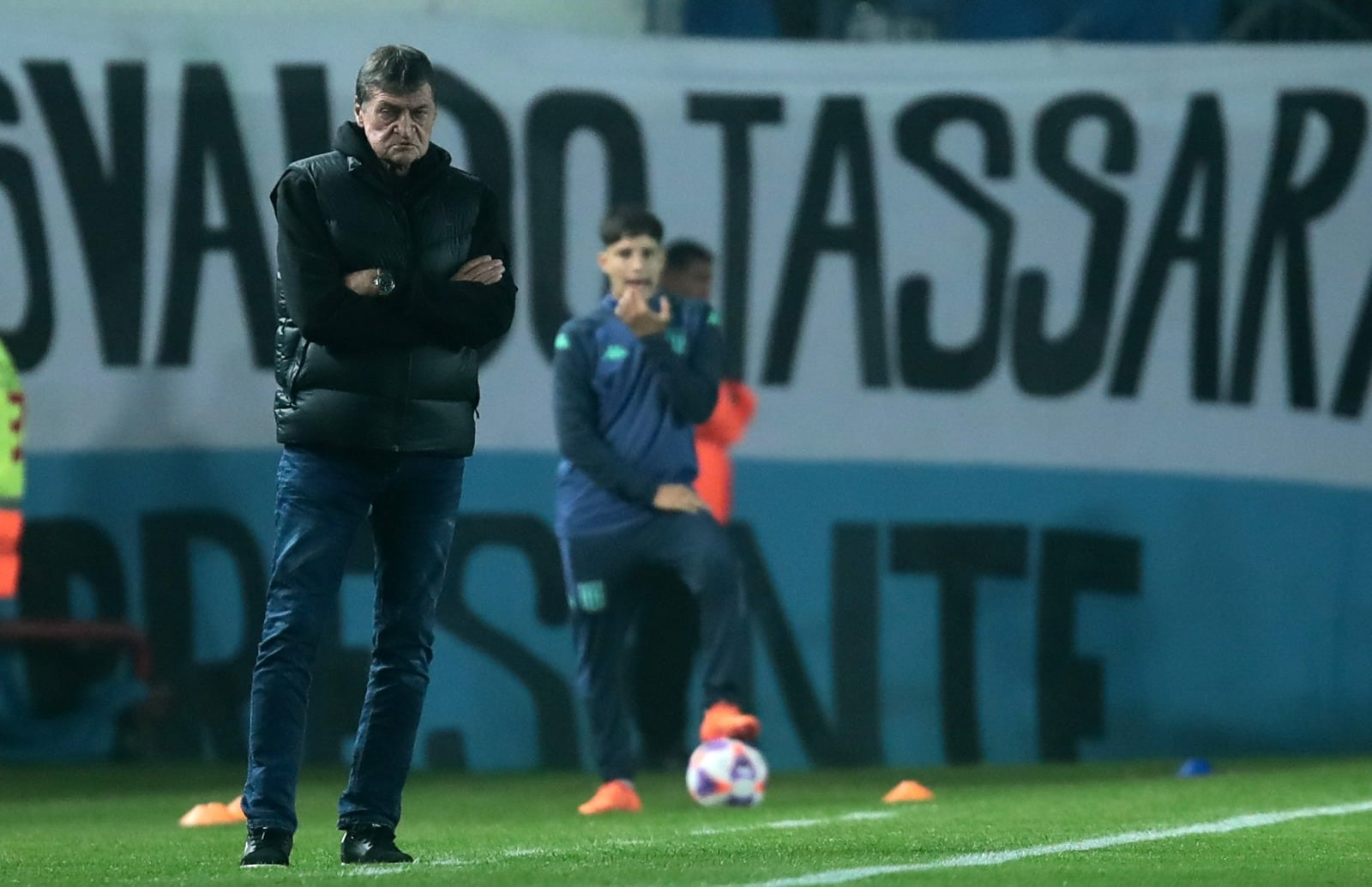 Julio Falcioni fue operado de apéndice y se le abrieron los puntos