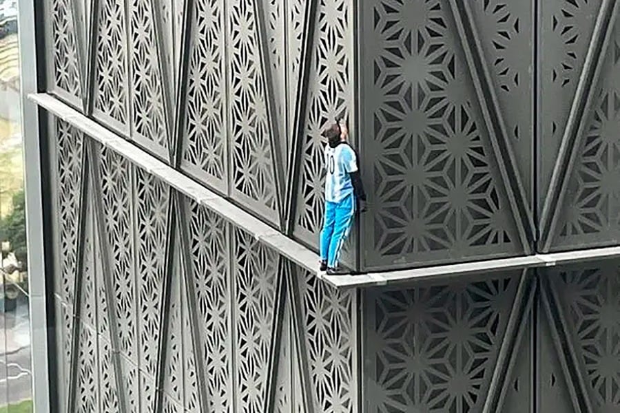 Banot escaló un edificio de Puerto Madero.