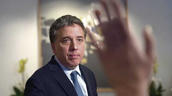 Nicolás Dujovne impulsó el proceso de endeudamiento público.