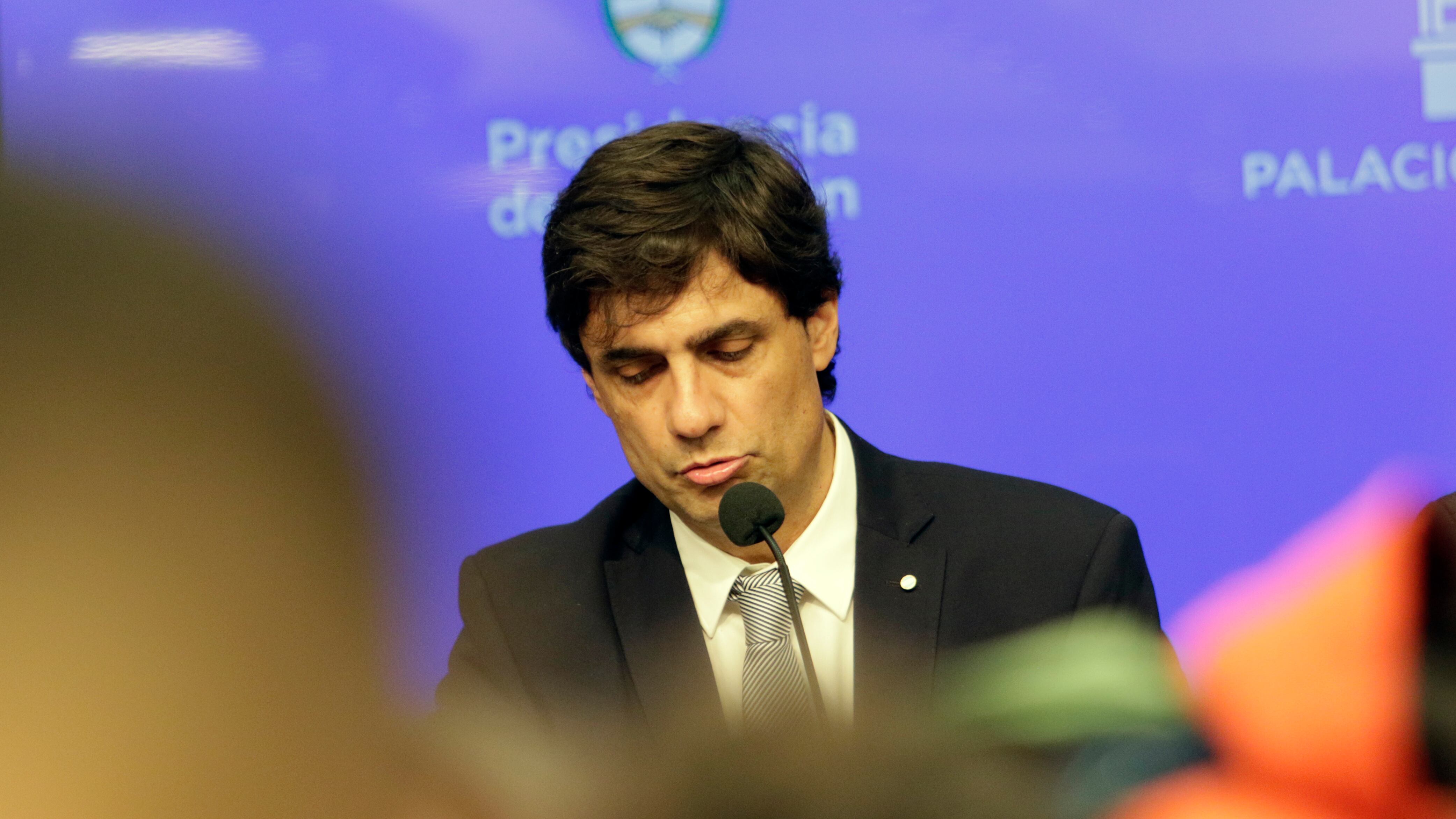 Hernán Lacunza, ministro de Hacienda, giró el proyecto tres semanas más tarde. 