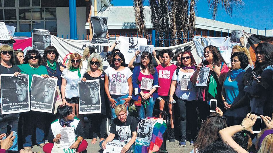 Representantes de todas las organizaciones participantes convocaron a la conferencia de prensa.