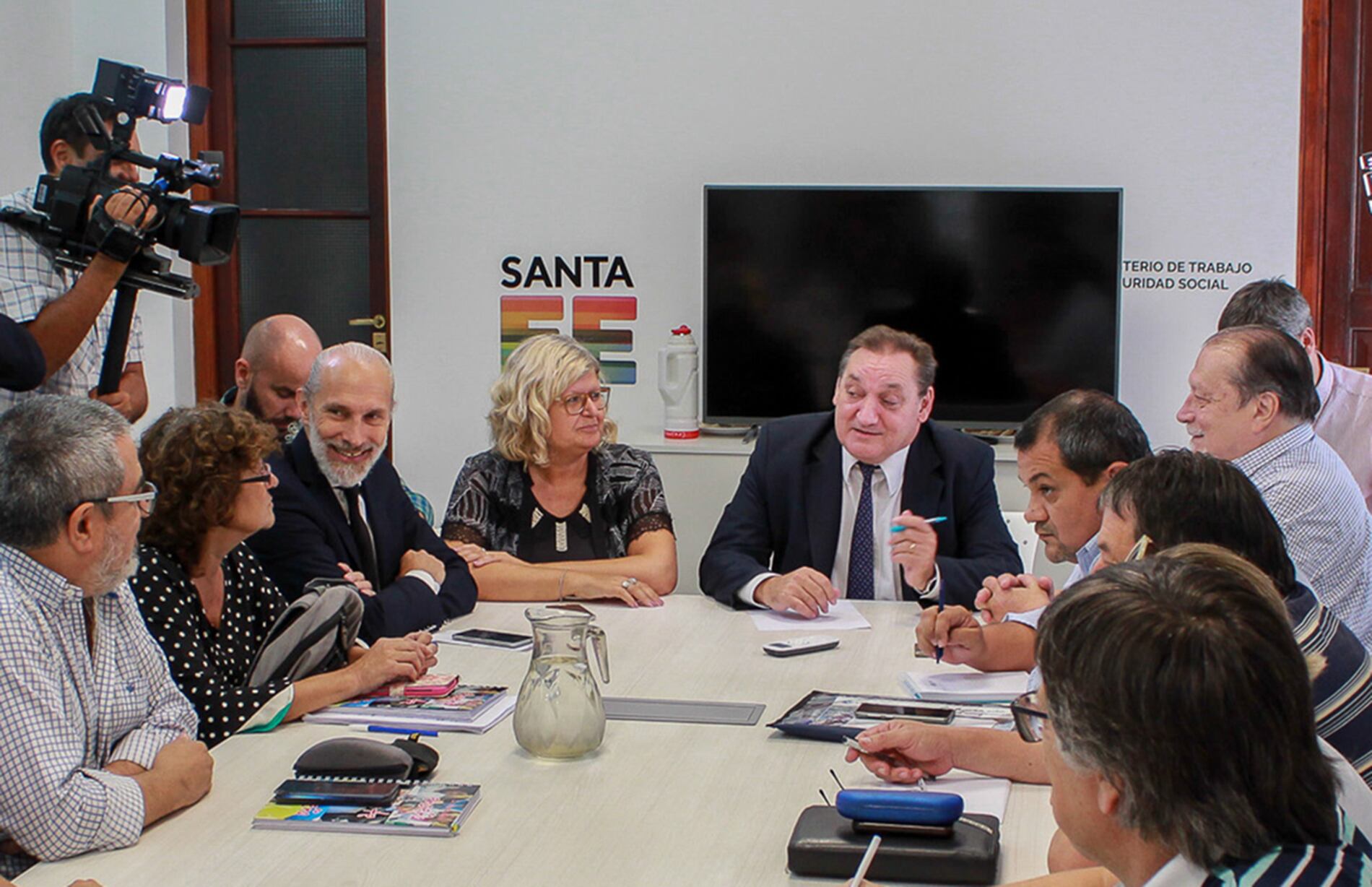 La decepción se reflejaba en los semblantes de los dirigentes de Amsafé y Sadop.