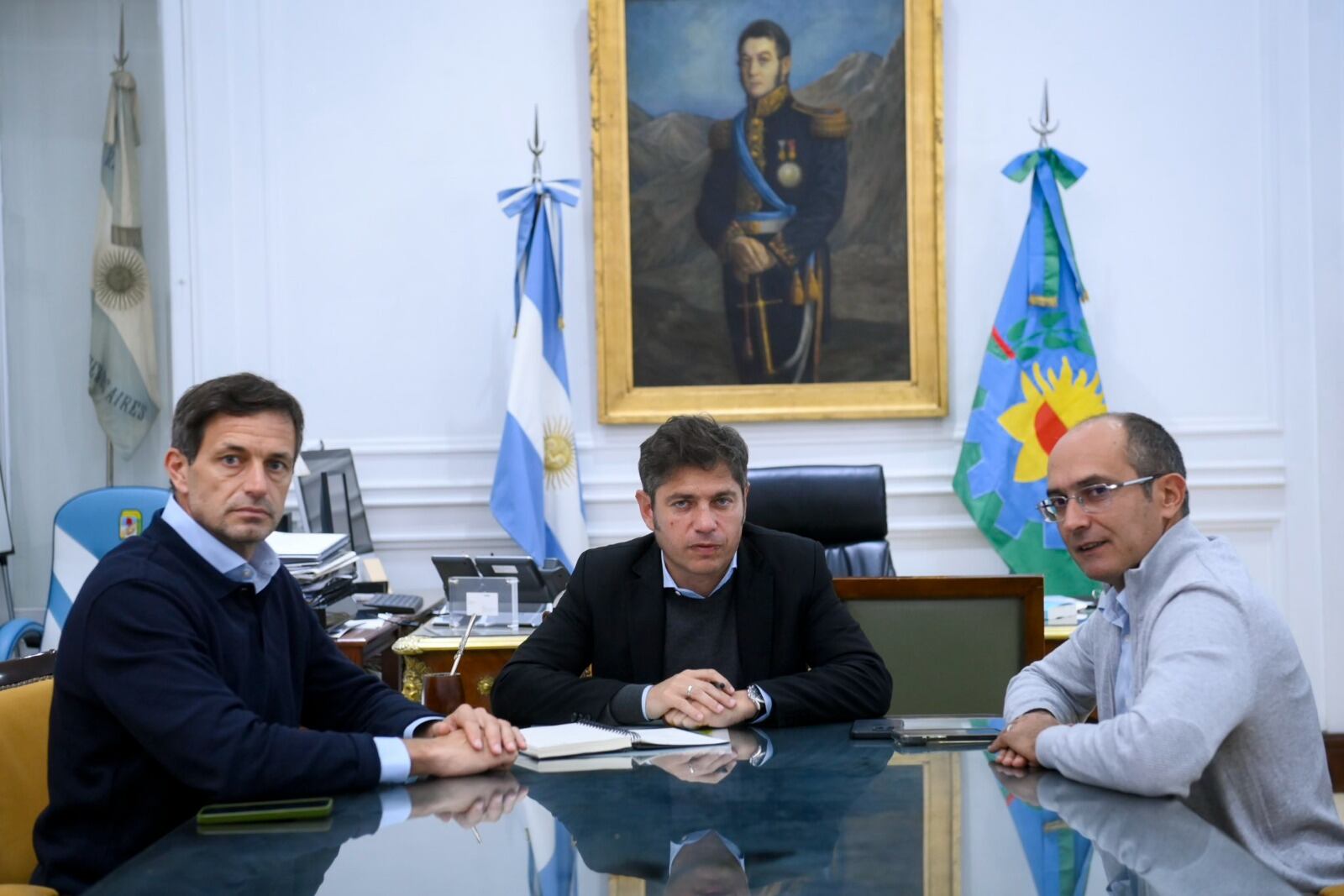 Bali Bucca con Axel Kicillof y Marcos Pisano en la gobernación. 